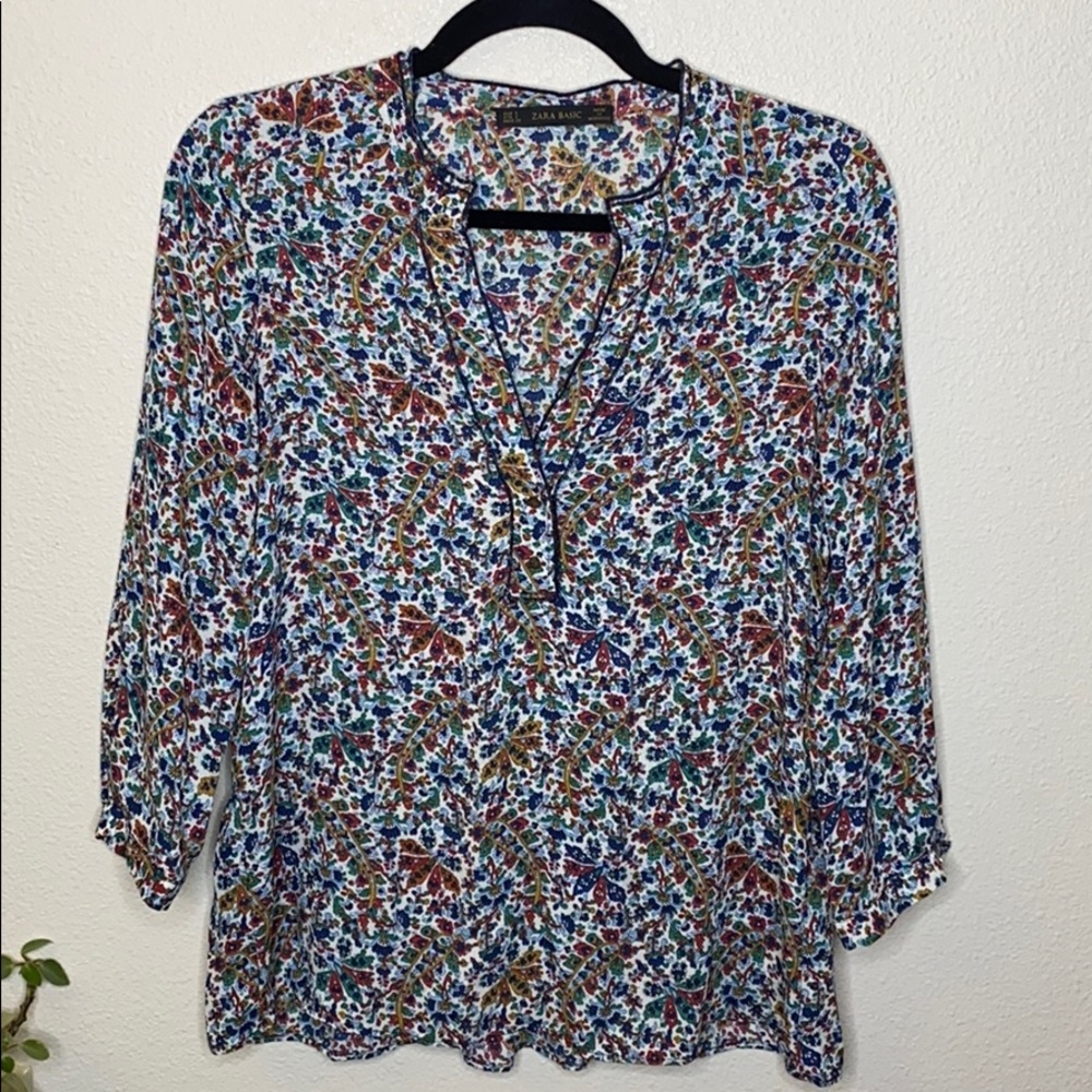 Zara Basic Blouse V Neck Size Small - image 1